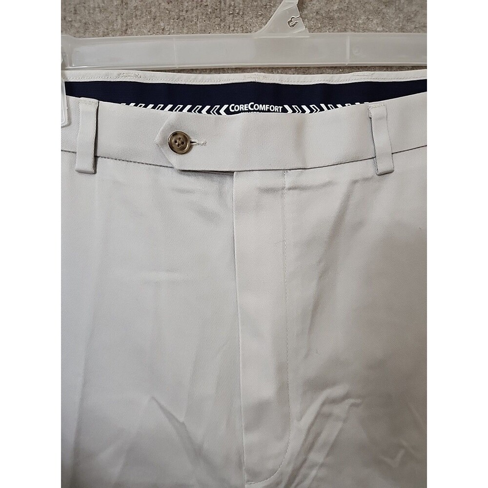 Roundtree Yorke Travel Smart Dress Pants Mens 48x34(33) Khaki Gray Non Iron NEW - Picture 3 of 9